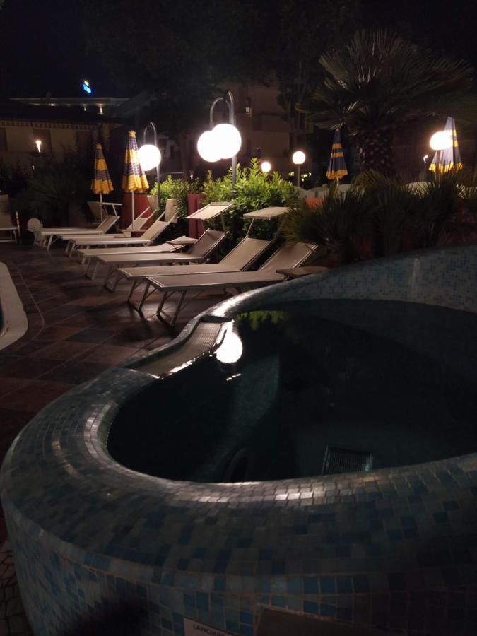 Hotel Prestigio 체제나티코 외부 사진