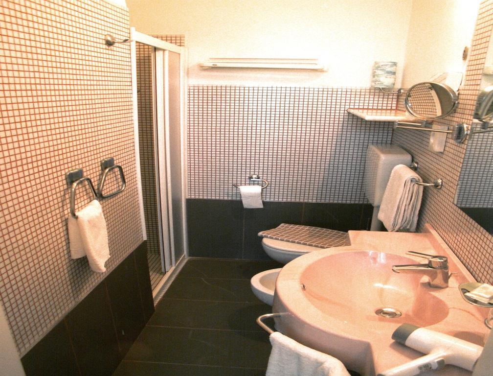 Hotel Prestigio 체제나티코 외부 사진