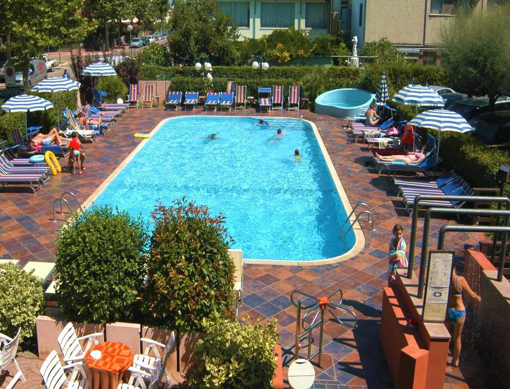 Hotel Prestigio 체제나티코 외부 사진