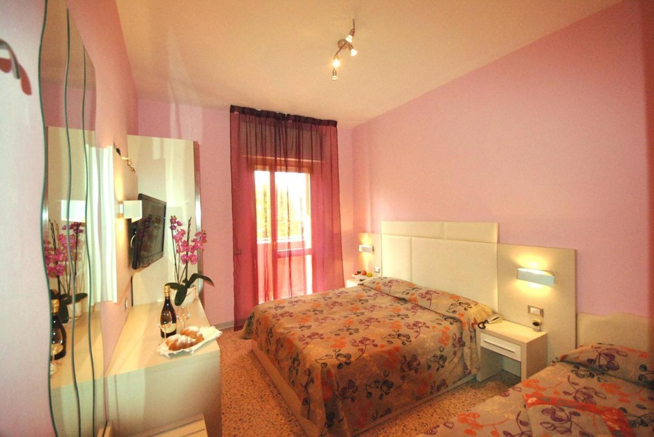 Hotel Prestigio 체제나티코 외부 사진