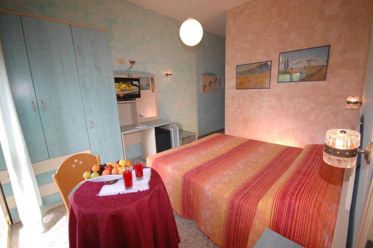 Hotel Prestigio 체제나티코 외부 사진