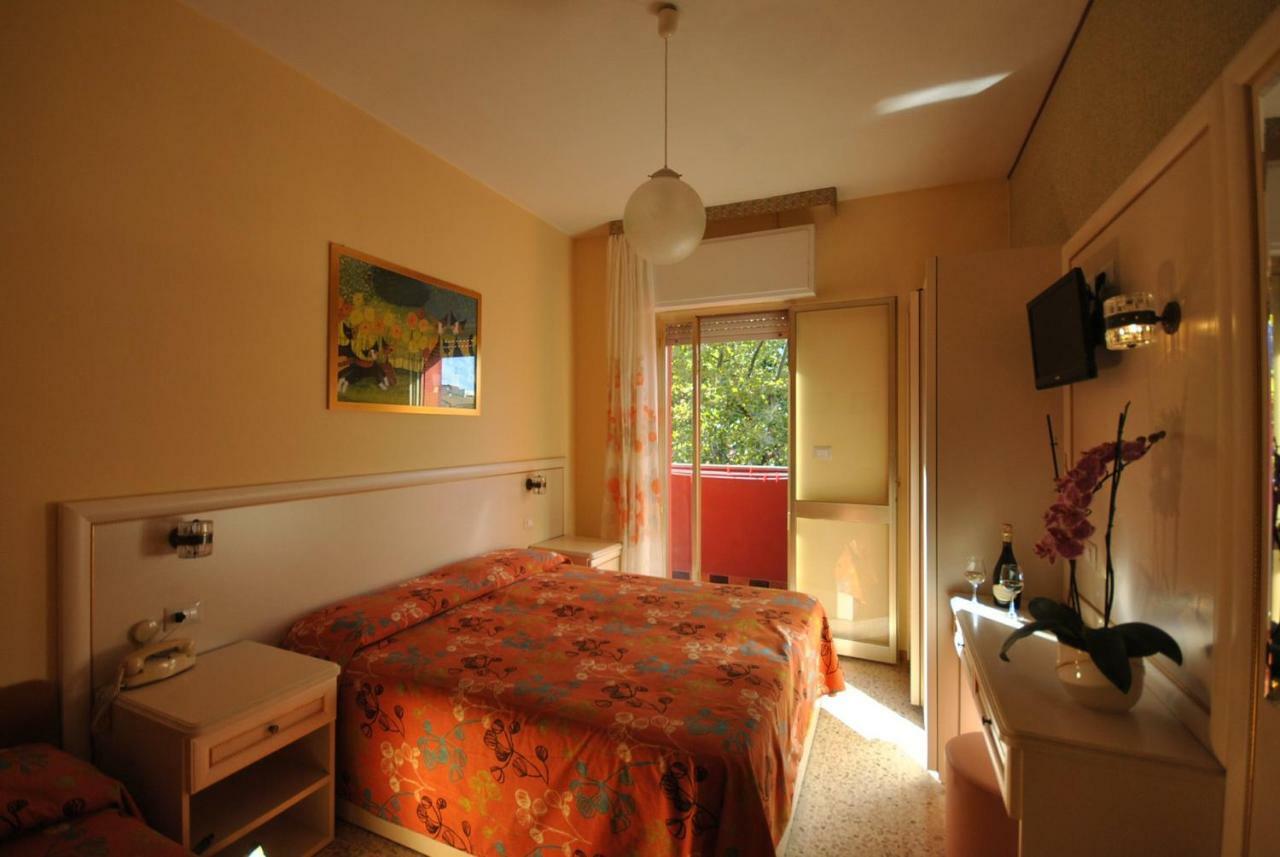 Hotel Prestigio 체제나티코 외부 사진